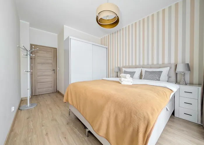 Chorwacka Garden By Bookinghost * Breslavia