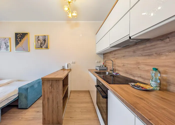 Chorwacka Garden By Bookinghost * Breslavia